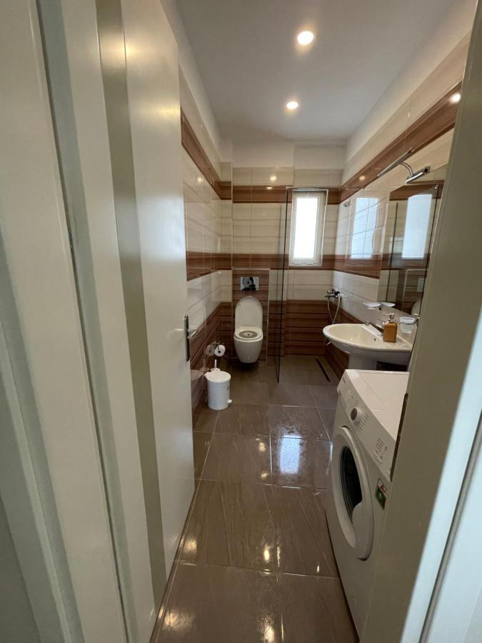 Seaside Apartmens Саранда Екстер'єр фото