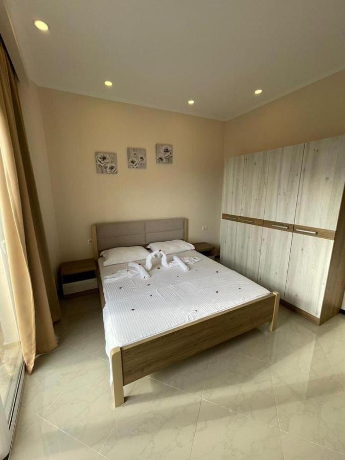 Seaside Apartmens Саранда Екстер'єр фото