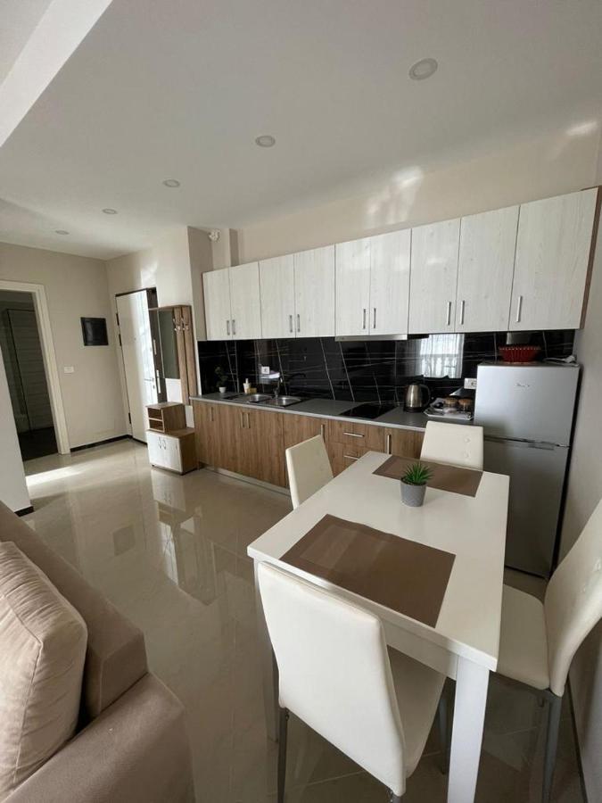 Seaside Apartmens Саранда Екстер'єр фото