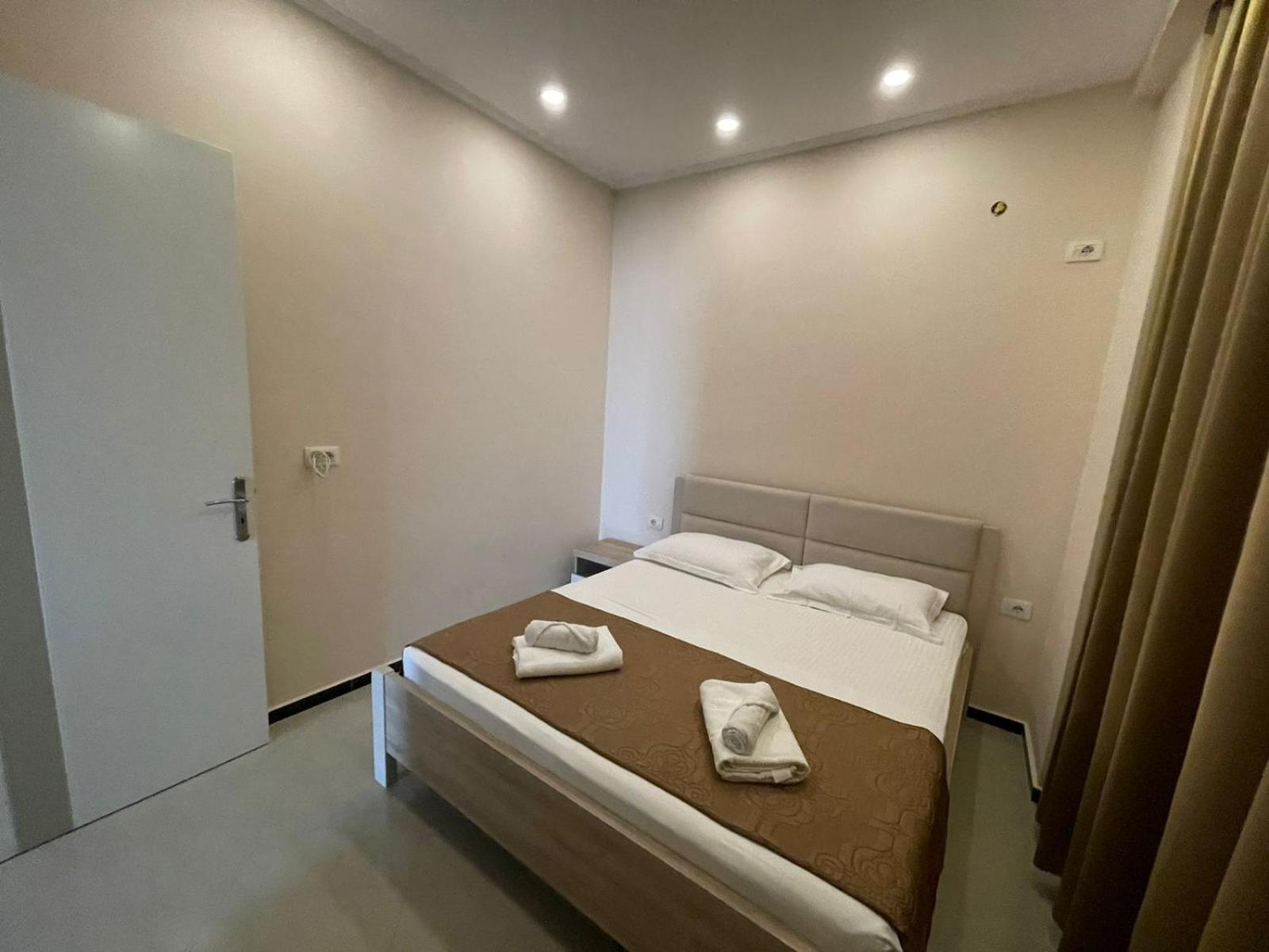 Seaside Apartmens Саранда Екстер'єр фото