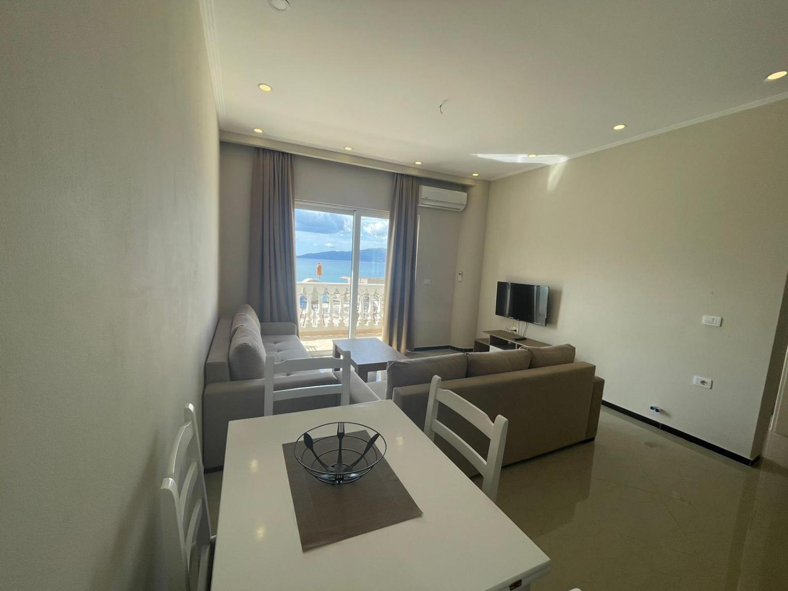 Seaside Apartmens Саранда Екстер'єр фото