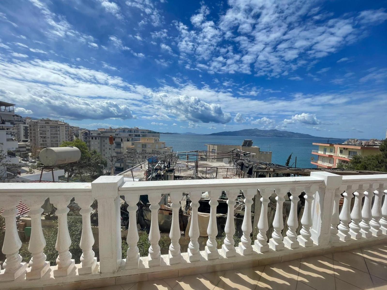 Seaside Apartmens Саранда Екстер'єр фото